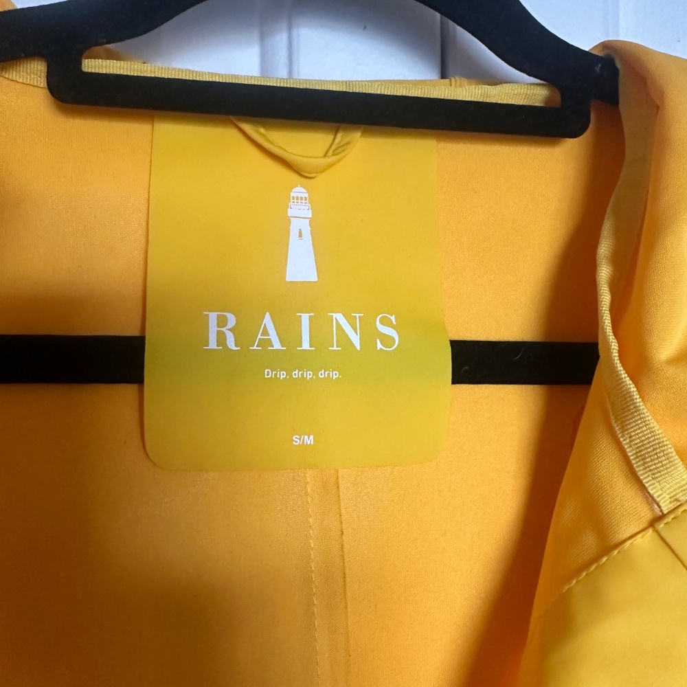 RAINS yellow rain jacket - Picture 3 of 6